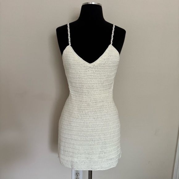 Tiger Mist Tory White Crochet Mini Dress Size Small - Picture 3 of 7